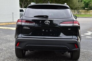 2026 Toyota Corolla Cross LE 2WD (Natl) — photo 4