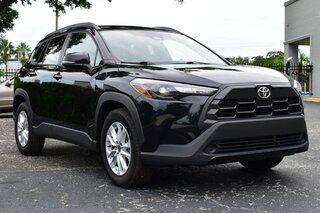 2026 Toyota Corolla Cross LE 2WD (Natl) — photo 6
