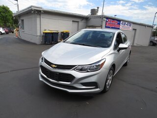 2017 Chevrolet Cruze 4dr Sdn 1.4L LS w/1SB — photo 2