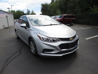 2017 Chevrolet Cruze 4dr Sdn 1.4L LS w/1SB — photo 4