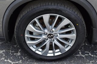 2023 Infiniti QX50 LUXE FWD — photo 8