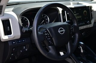 2025 Nissan Frontier Crew Cab 4x2 SV — photo 14
