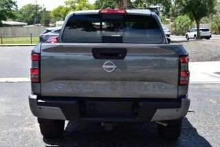 2025 Nissan Frontier Crew Cab 4x2 SV — photo 4