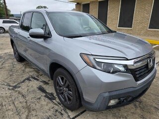 2019 Honda Ridgeline Sport — photo 2