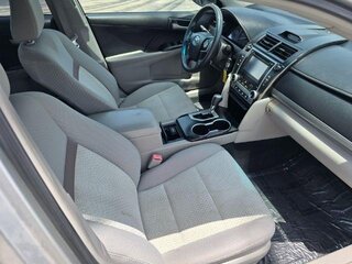 2014 Toyota Camry LE — photo 7