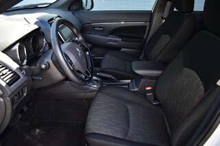 2025 Mitsubishi Outlander Sport S 2.0 AWC — photo 15