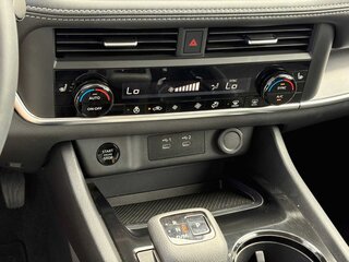 2026 Nissan Rogue SV — photo 18