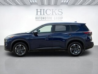 2026 Nissan Rogue SV — photo 8
