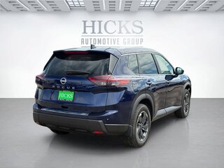 2026 Nissan Rogue SV — photo 5