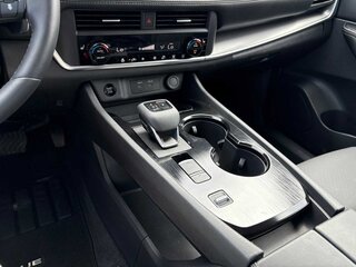 2026 Nissan Rogue SV — photo 16