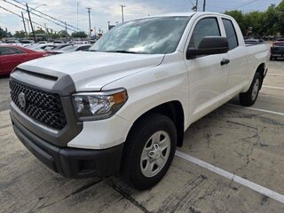2019 Toyota Tundra SR 5.7L V8 | SR5 5.7L V8 | Limited 5.7L V8 — photo 1