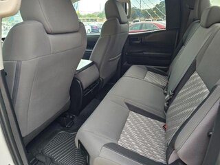 2019 Toyota Tundra SR 5.7L V8 | SR5 5.7L V8 | Limited 5.7L V8 — photo 10