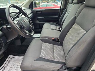 2019 Toyota Tundra SR 5.7L V8 | SR5 5.7L V8 | Limited 5.7L V8 — photo 6
