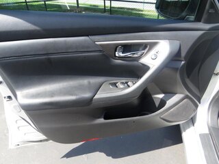2013 Nissan Altima 4dr Sdn I4 2.5 SL — photo 10