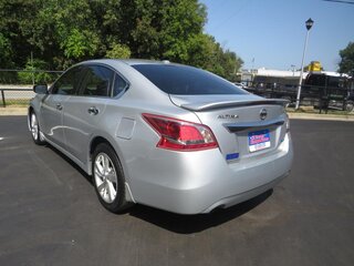 2013 Nissan Altima 4dr Sdn I4 2.5 SL — photo 9