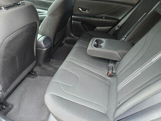 2021 Hyundai Elantra SEL — photo 9