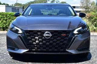 2024 Nissan Altima 2.5 SR Sedan — photo 5