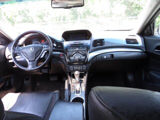 2013 Acura ILX 4dr Sdn 2.0L Tech Pkg — photo 15