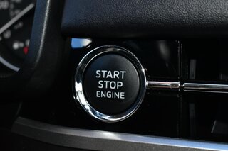 2025 Mitsubishi Outlander SE FWD — photo 22