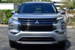 2025 Mitsubishi Outlander SE FWD — photo 5