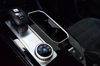 2025 Mitsubishi Outlander SE FWD — photo 18