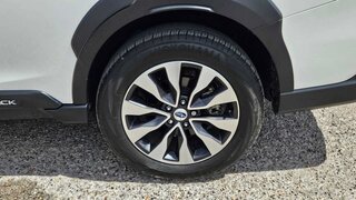2025 Subaru Outback Touring XT — photo 9
