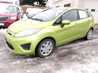 2012 Ford Fiesta SE — photo 2