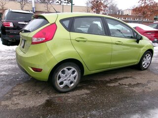 2012 Ford Fiesta SE — photo 4