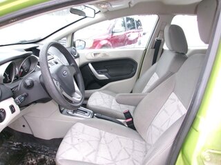 2012 Ford Fiesta SE — photo 6