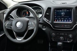 2022 Jeep Cherokee Latitude Lux FWD — photo 9