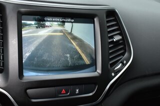 2022 Jeep Cherokee Latitude Lux FWD — photo 19