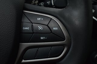 2022 Jeep Cherokee Latitude Lux FWD — photo 21