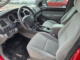 2009 Toyota Tacoma PreRunner V6 — photo 7