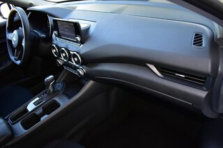 2025 Nissan Sentra S CVT — photo 12