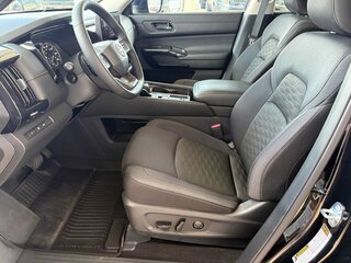 2026 Nissan Pathfinder SV — photo 14