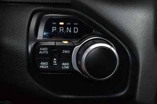 2022 Ram 1500 Big Horn 4x4 Crew Cab 5'7" Box — photo 19