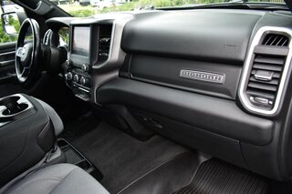 2022 Ram 1500 Big Horn 4x4 Crew Cab 5'7" Box — photo 13