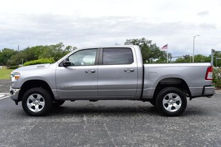 2022 Ram 1500 Big Horn 4x4 Crew Cab 5'7" Box — photo 2