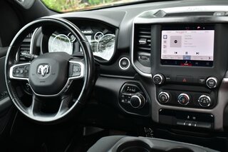 2022 Ram 1500 Big Horn 4x4 Crew Cab 5'7" Box — photo 10
