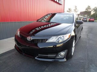 2013 Toyota Camry SE — photo 1