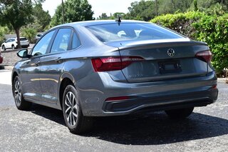 2024 Volkswagen Jetta S Auto — photo 3