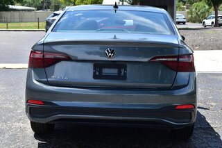 2024 Volkswagen Jetta S Auto — photo 4