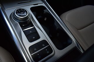 2023 Ford Explorer XLT RWD — photo 19