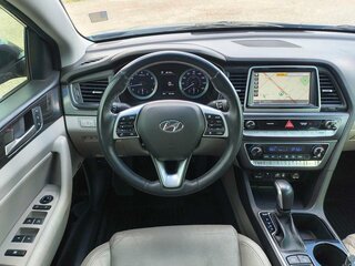 2019 Hyundai Sonata Limited — photo 12