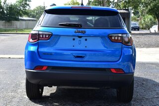 2026 Jeep Compass Latitude Altitude 4x4 — photo 4