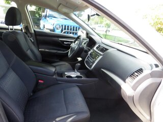 2017 Nissan Altima 2.5 S Sedan — photo 17