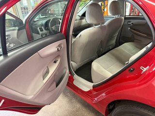 2012 Toyota Corolla 4dr Sdn Man L (Natl) — photo 17