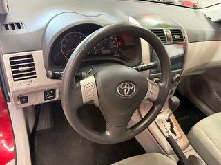 2012 Toyota Corolla 4dr Sdn Man L (Natl) — photo 13