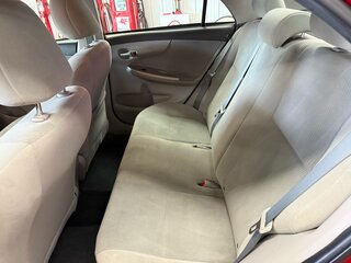 2012 Toyota Corolla 4dr Sdn Man L (Natl) — photo 18