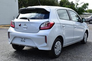 2024 Mitsubishi Mirage ES CVT — photo 4